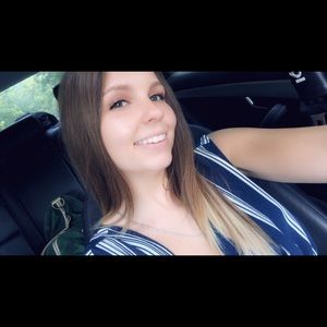 Meet your Posher, Alexandra